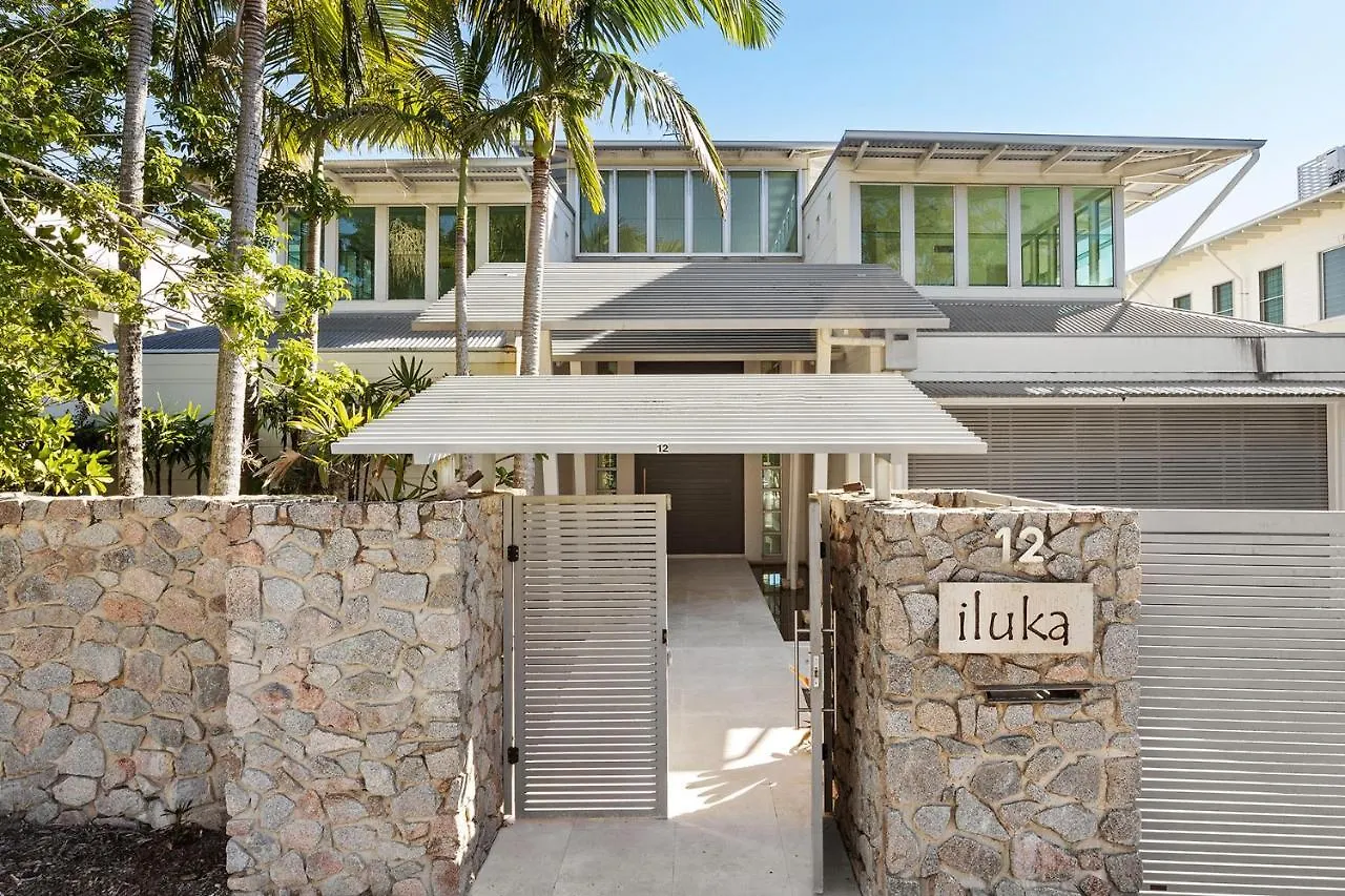 Holiday home Iluka, Luxurious Riverfront Retreat Noosa Heads