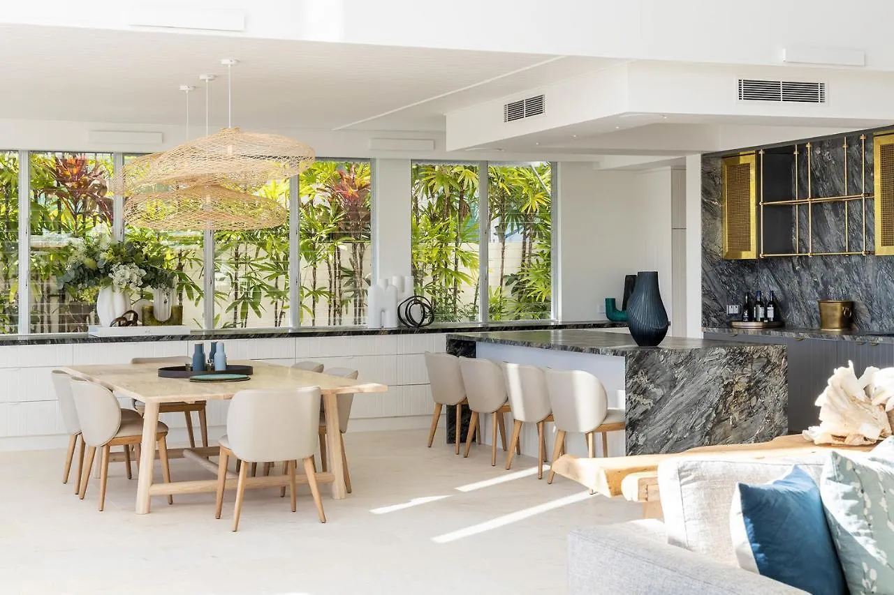 Holiday home Iluka, Luxurious Riverfront Retreat Noosa Heads